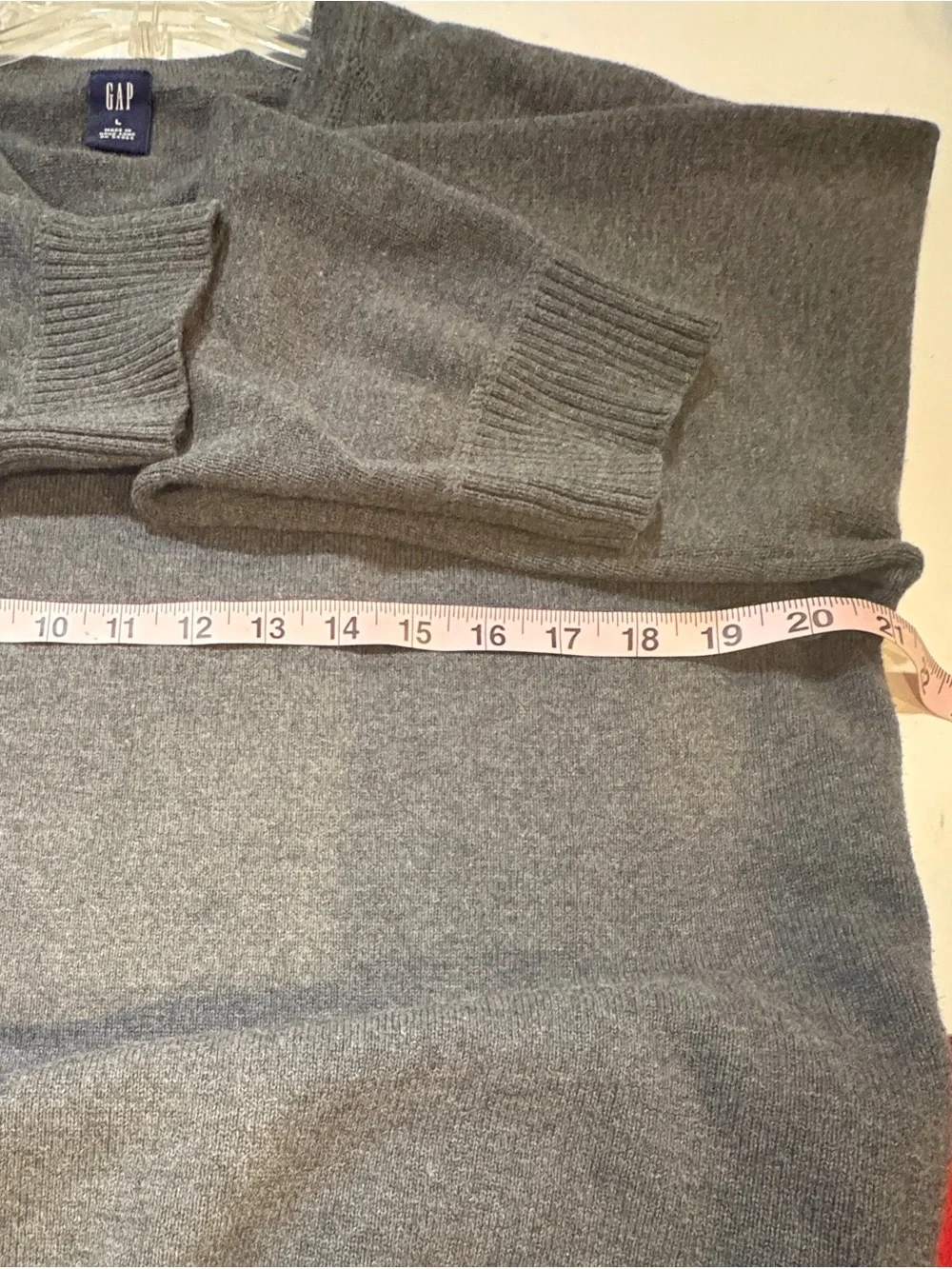 GAP men’s charcoal
